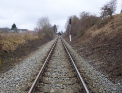 Ostře sledované vlaky