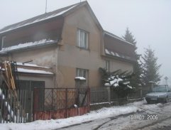 Novákovic kuchyně, chodba a ložnice