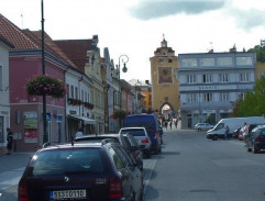 Město