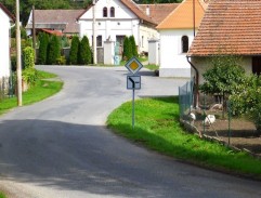 Cesta byla suchá, místy mokrá