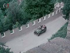 Harwood přijíždí