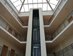 výťah v hoteli Grand