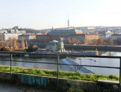 Faun s kamarádem na terase