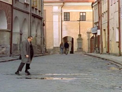 Mirek tančí na náměstí