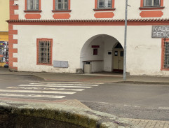 na námestí v Trnove