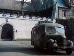 Autobus s nemeckými zločincami