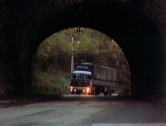 Řidič kamionu čeká na Bláhu