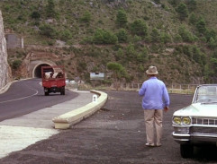 Odjíždějící Ursula