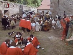 nádvorie hradu pani Müllerovej