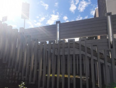 schody pri parkovisku