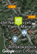 boční pohled na kostel