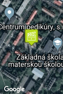 lavička na detskom ihrisku