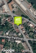 ulica pred Novákovej domom