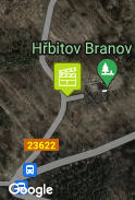U hřbitova